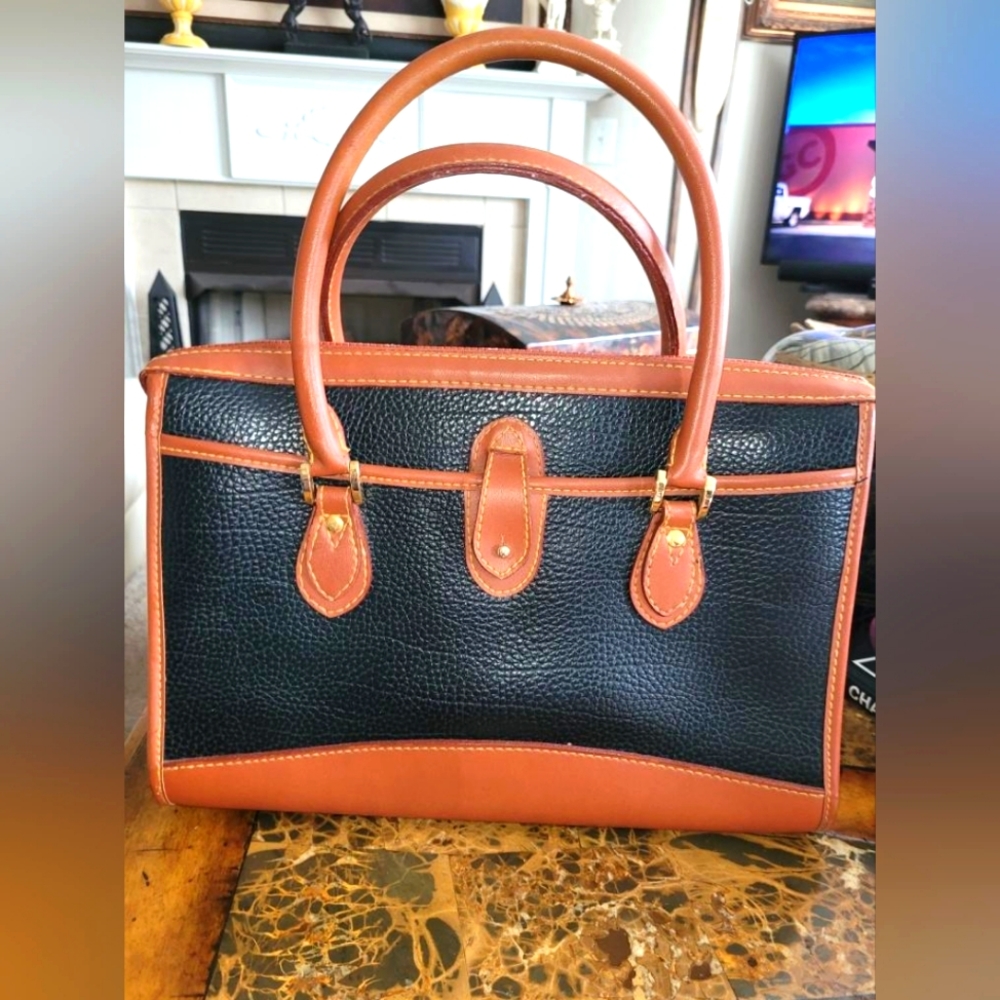 All Leather satchel with crossbody chain - Picture 1 of 12